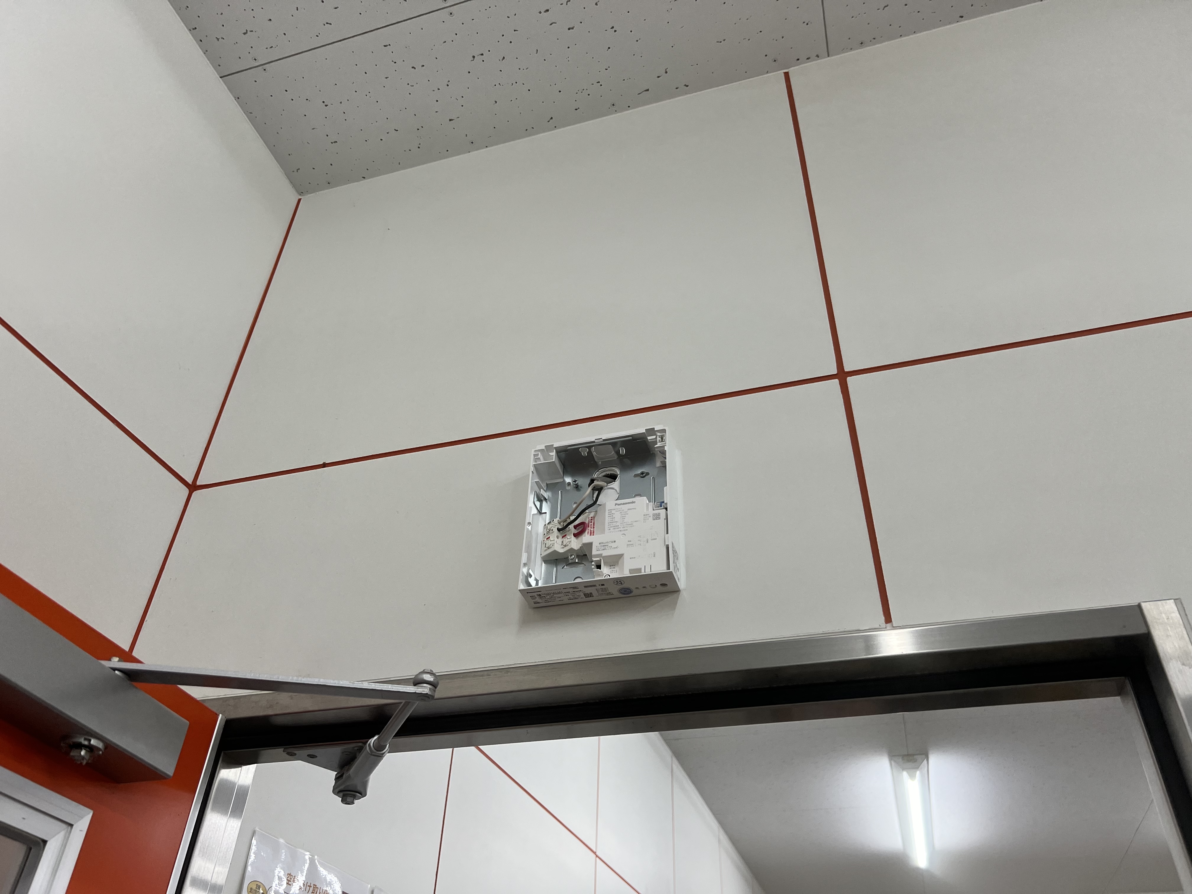 誘導灯交換工事